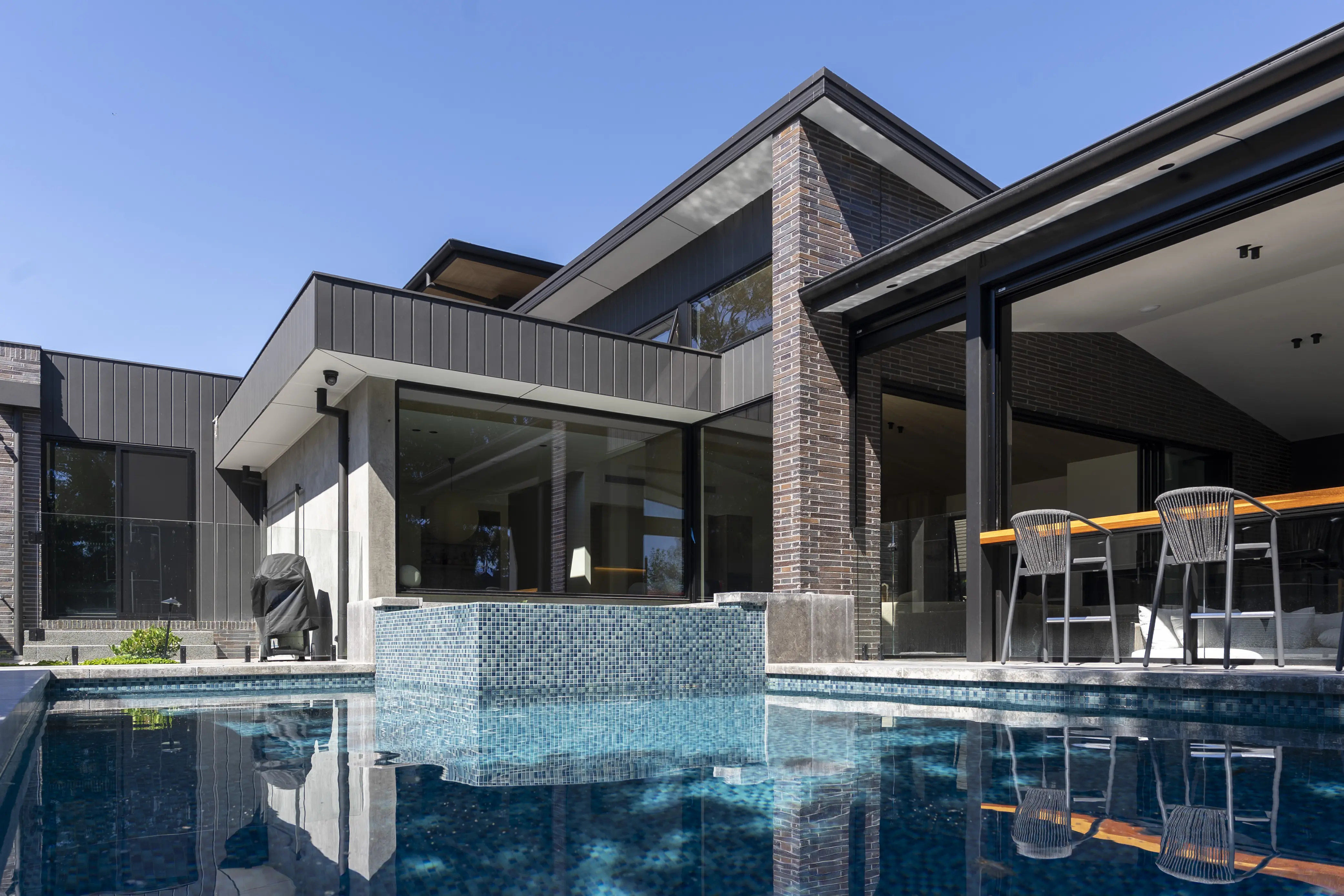 Villa Ulibarri — 23 Gulls Way, Frankston hero image